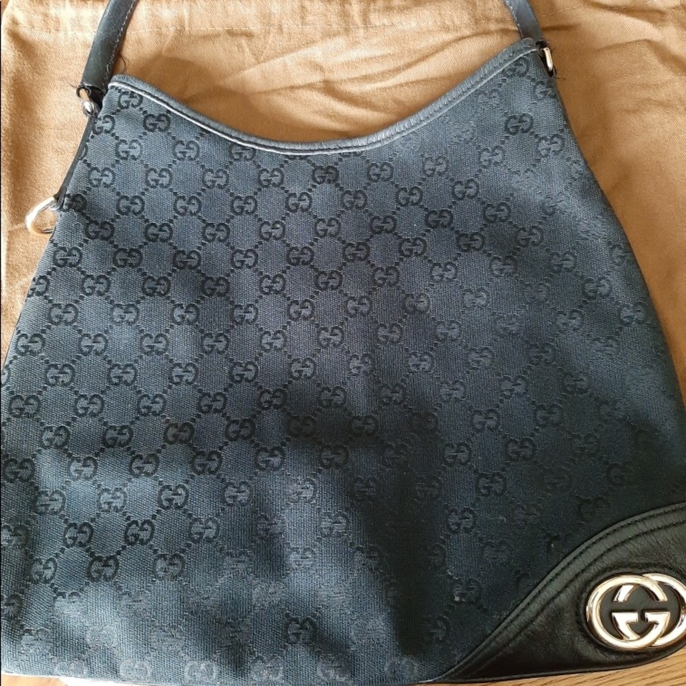 Gucci Hobo bag